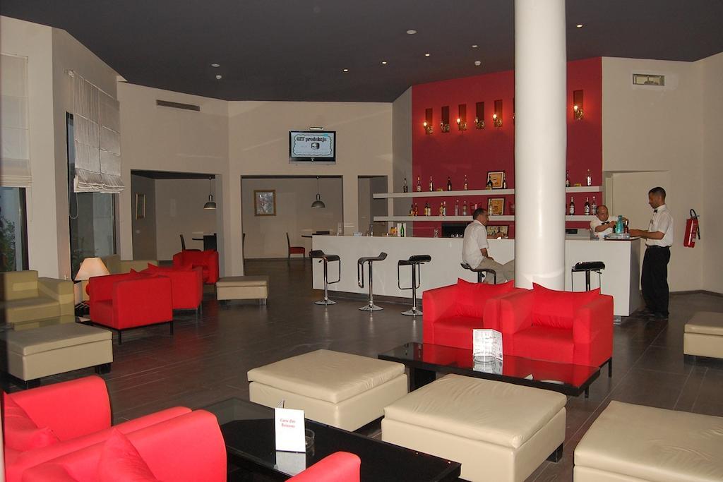 Miramar Petit Palais Hotel ไมดูน ภายนอก รูปภาพ
